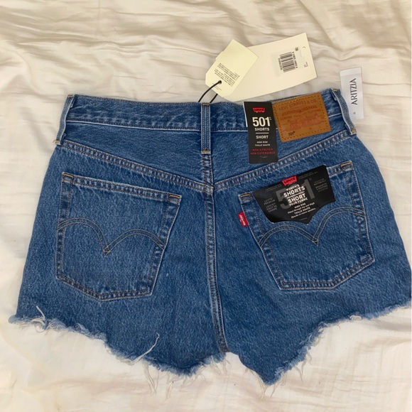 Levi’s 501 Mid Rise Shorts - Picture 3 of 6